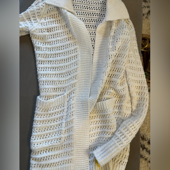 Cabi Open stitch cardigan small summer beach vacay - Picture 4 of 4